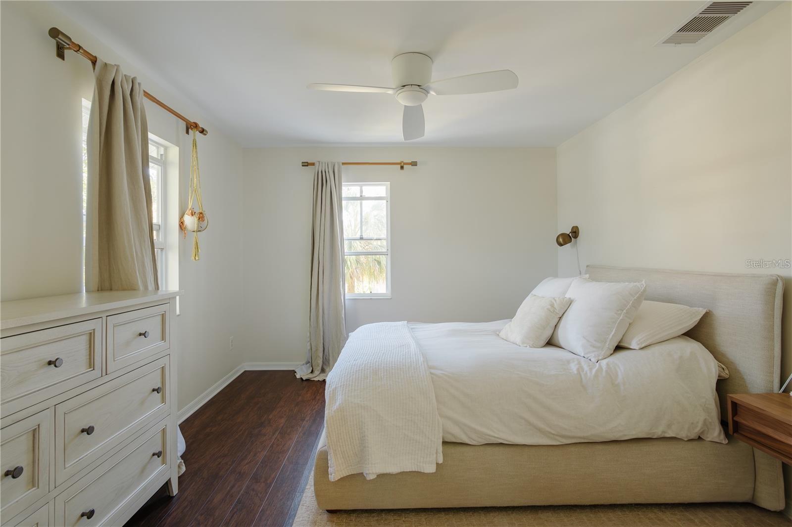 SARASOTA BAY PARK - Residential