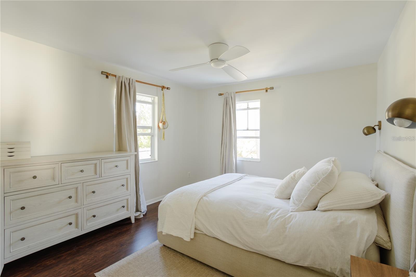 SARASOTA BAY PARK - Residential