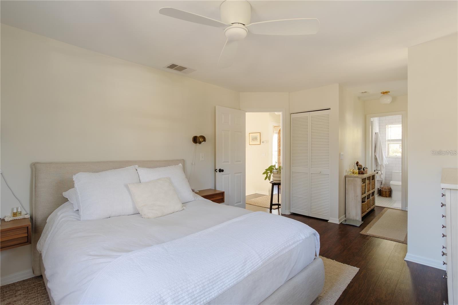 SARASOTA BAY PARK - Residential