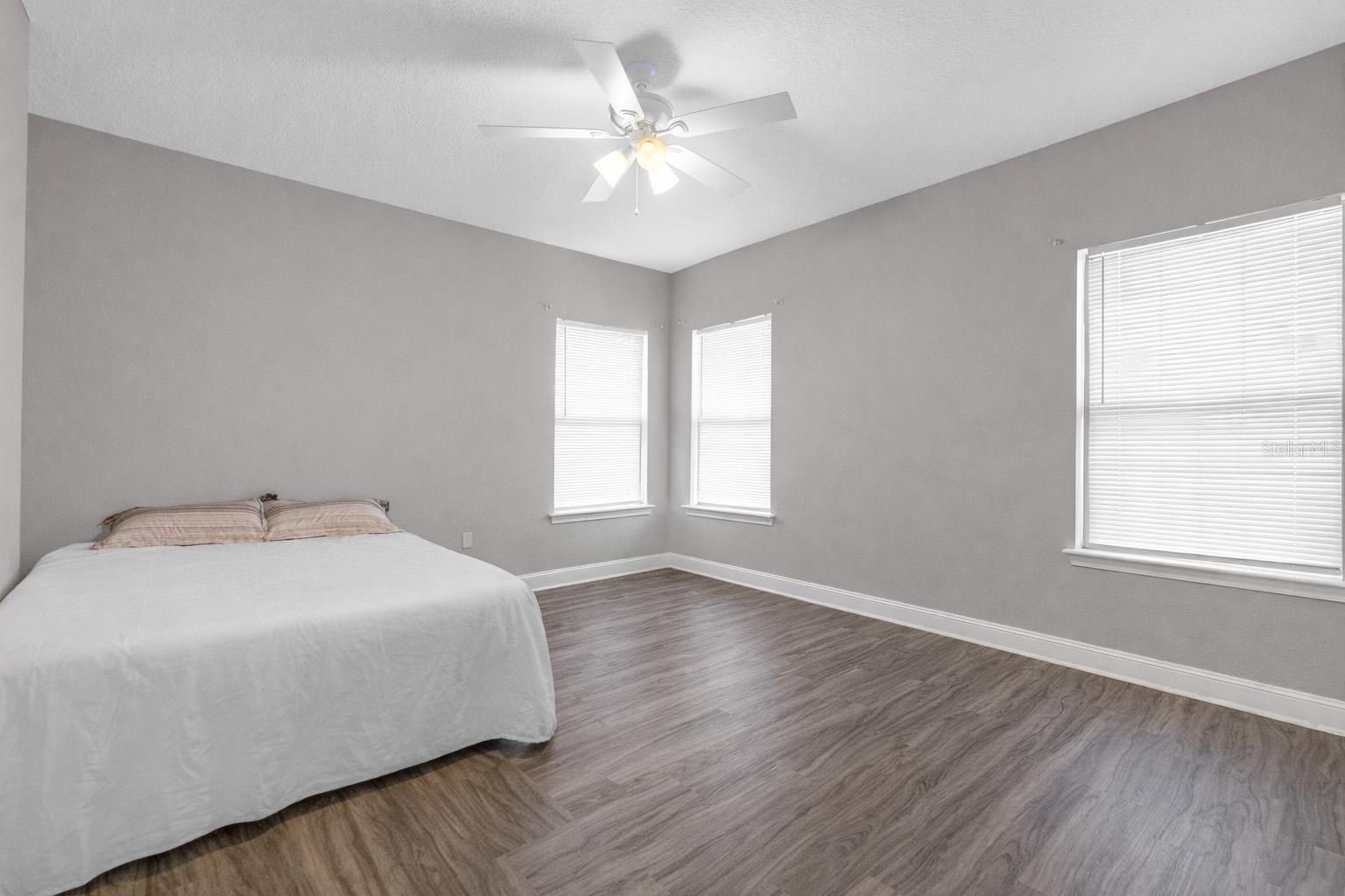 CAMBRIDGE VILLAS - Residential