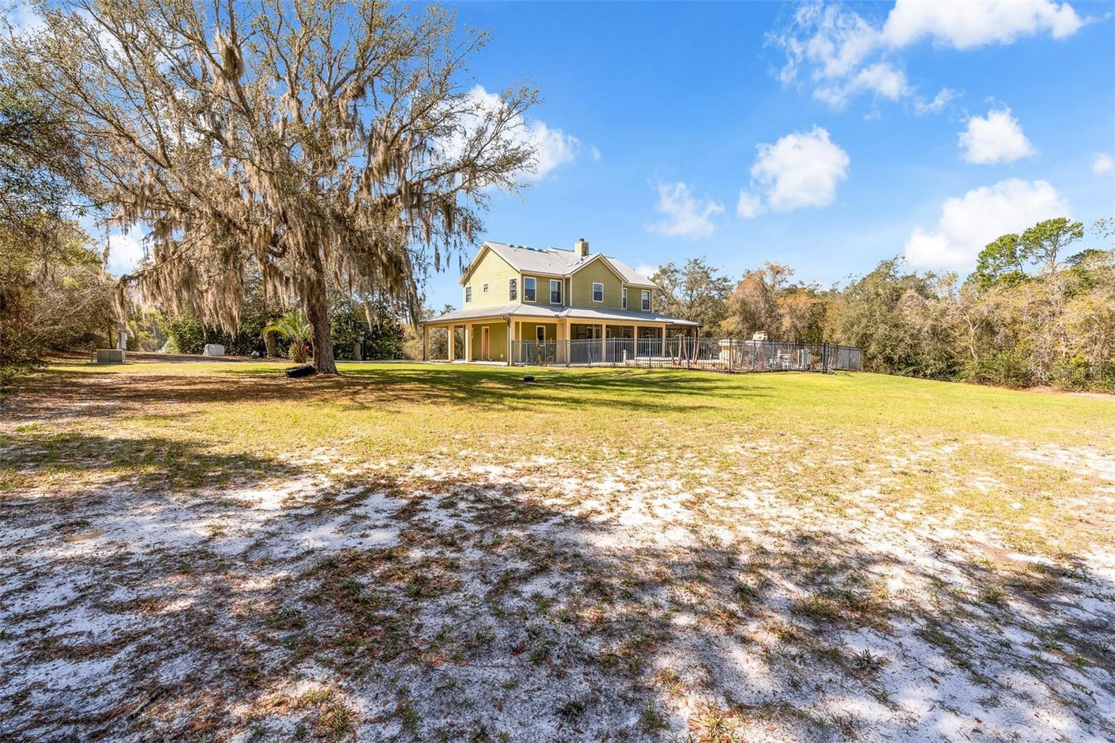 CAMBRIDGE VILLAS - Residential