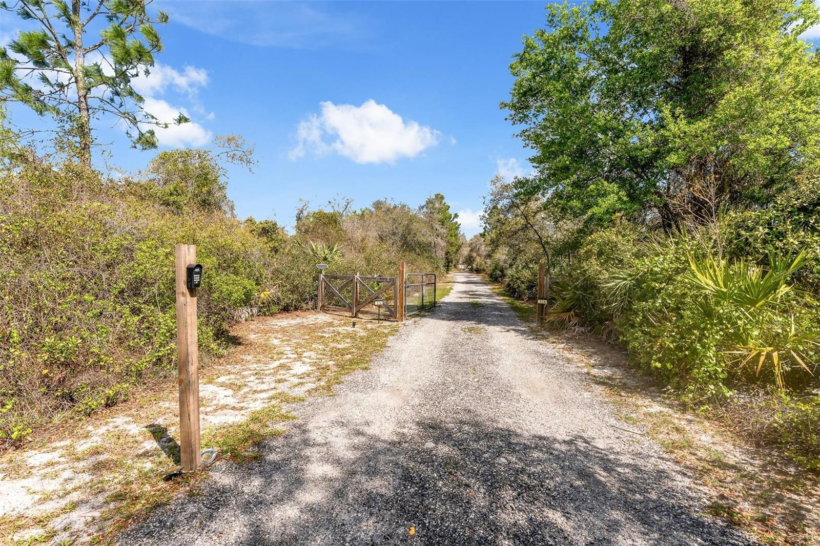 CAMBRIDGE VILLAS - Residential