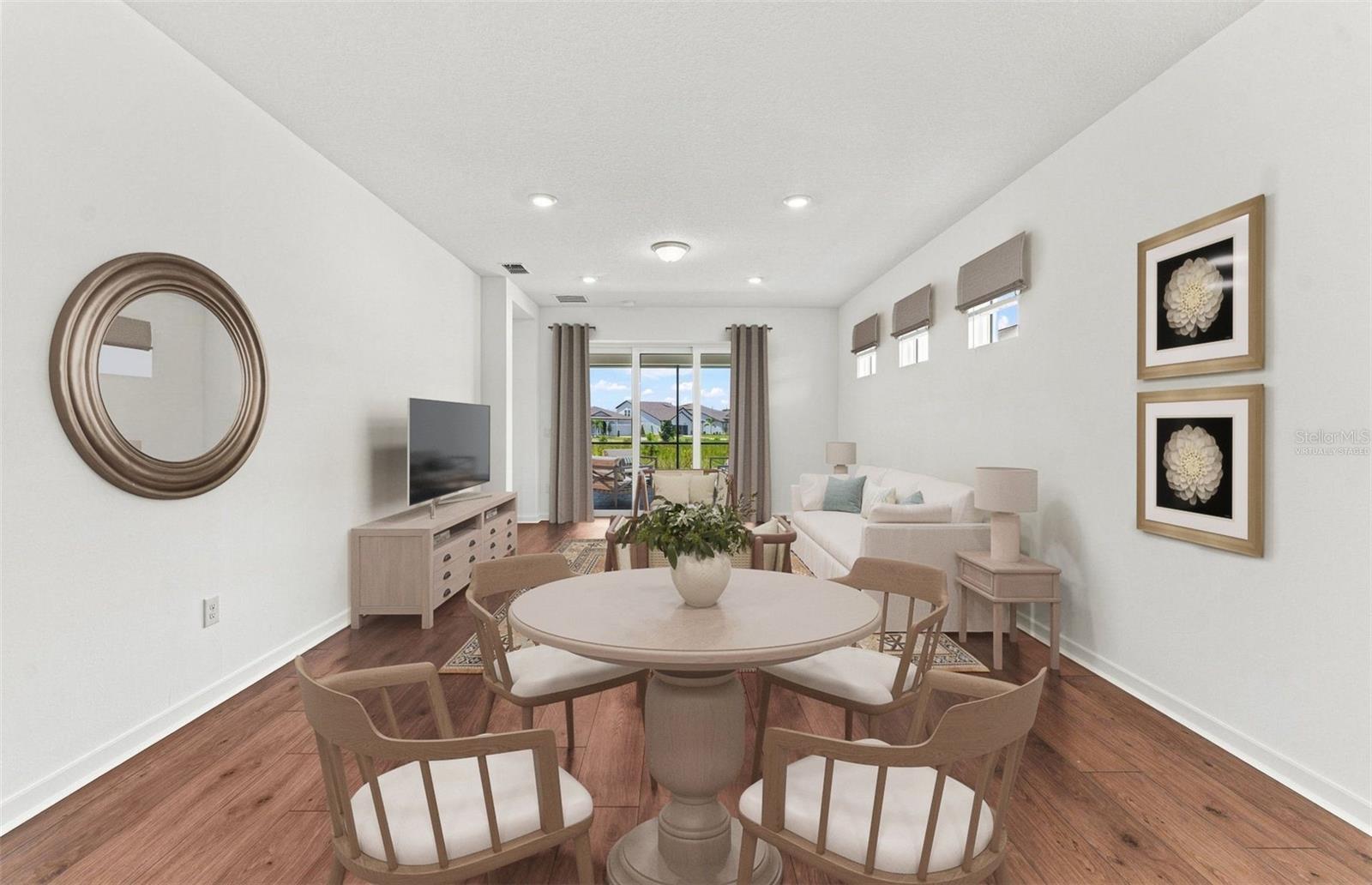 14752 SUNLIT CIRCLE