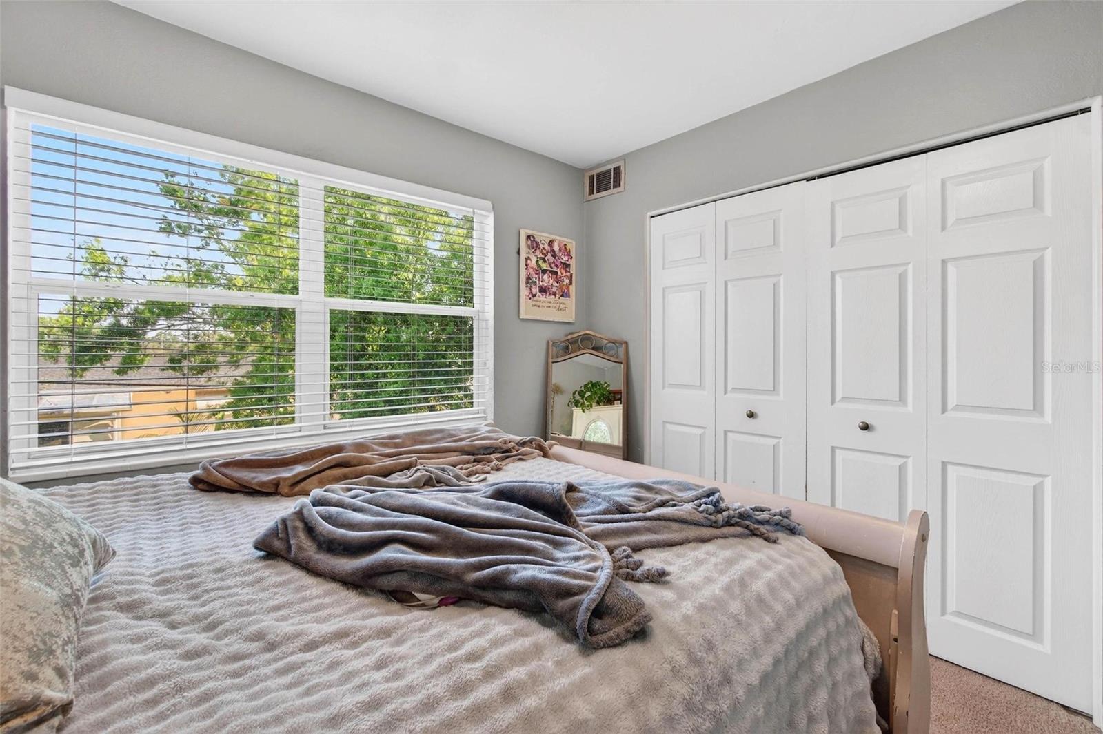 RIDGEWOOD GROVES - Residential