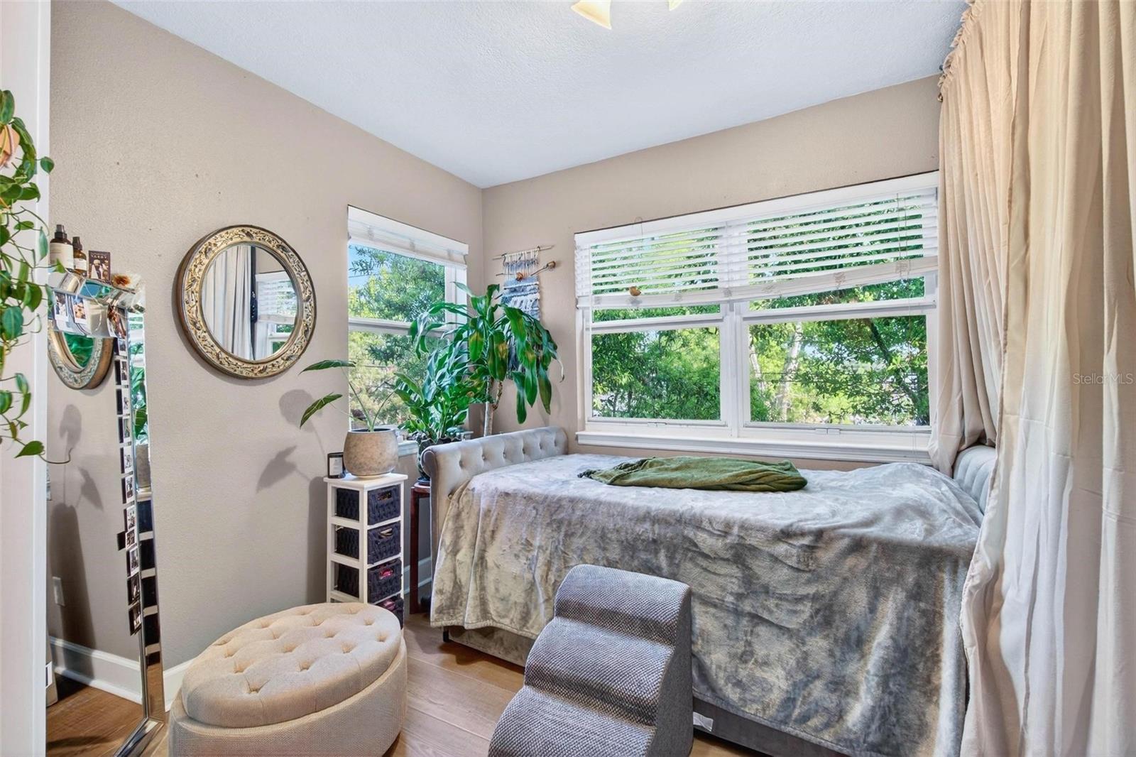 RIDGEWOOD GROVES - Residential