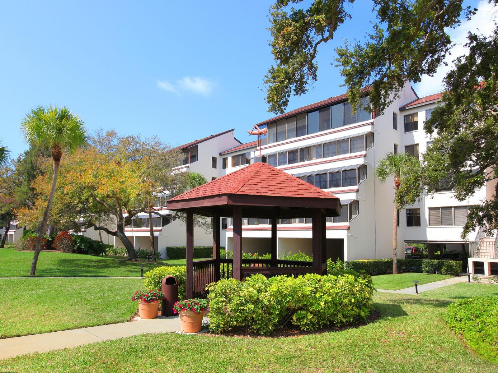 EXCELSIOR BEACH TO BAY 4 - Residential