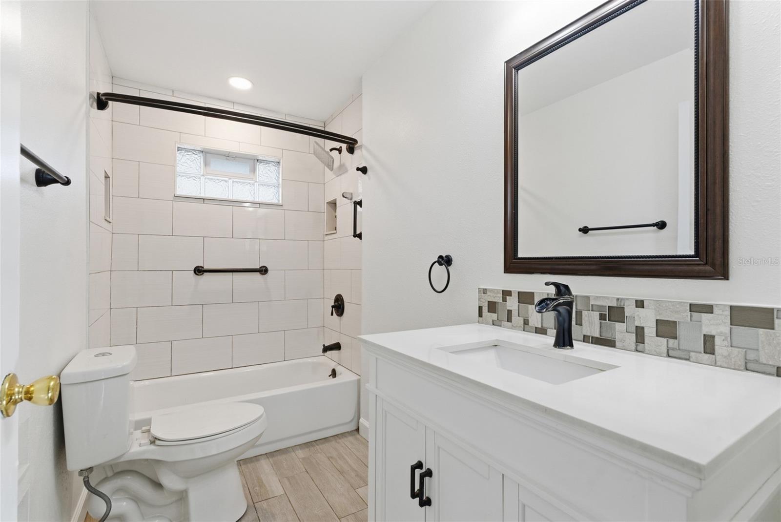 SEFFNER PARK - Residential Lease