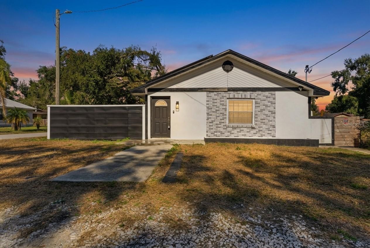 SEFFNER PARK - Residential Lease