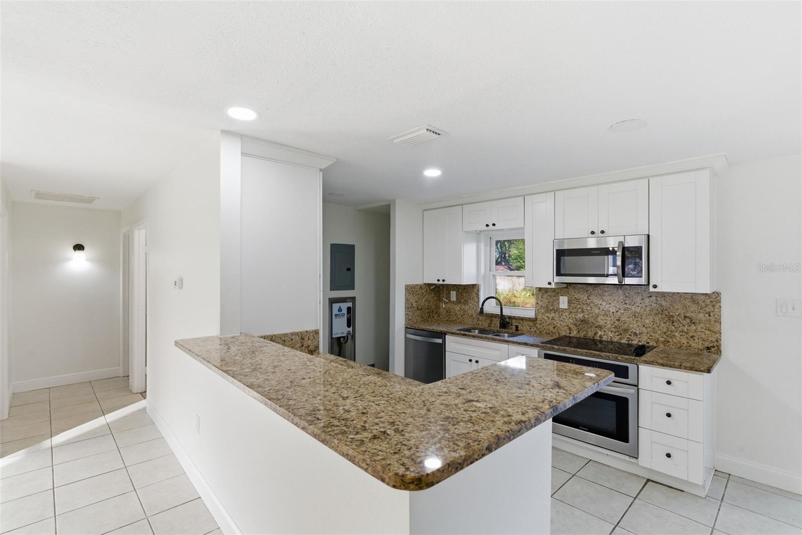 SEFFNER PARK - Residential Lease