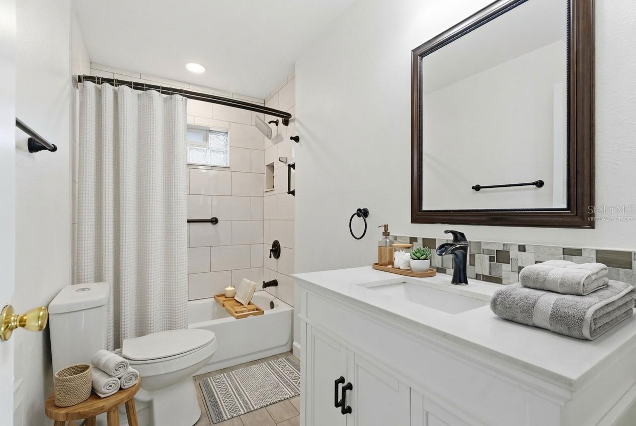 SEFFNER PARK - Residential Lease