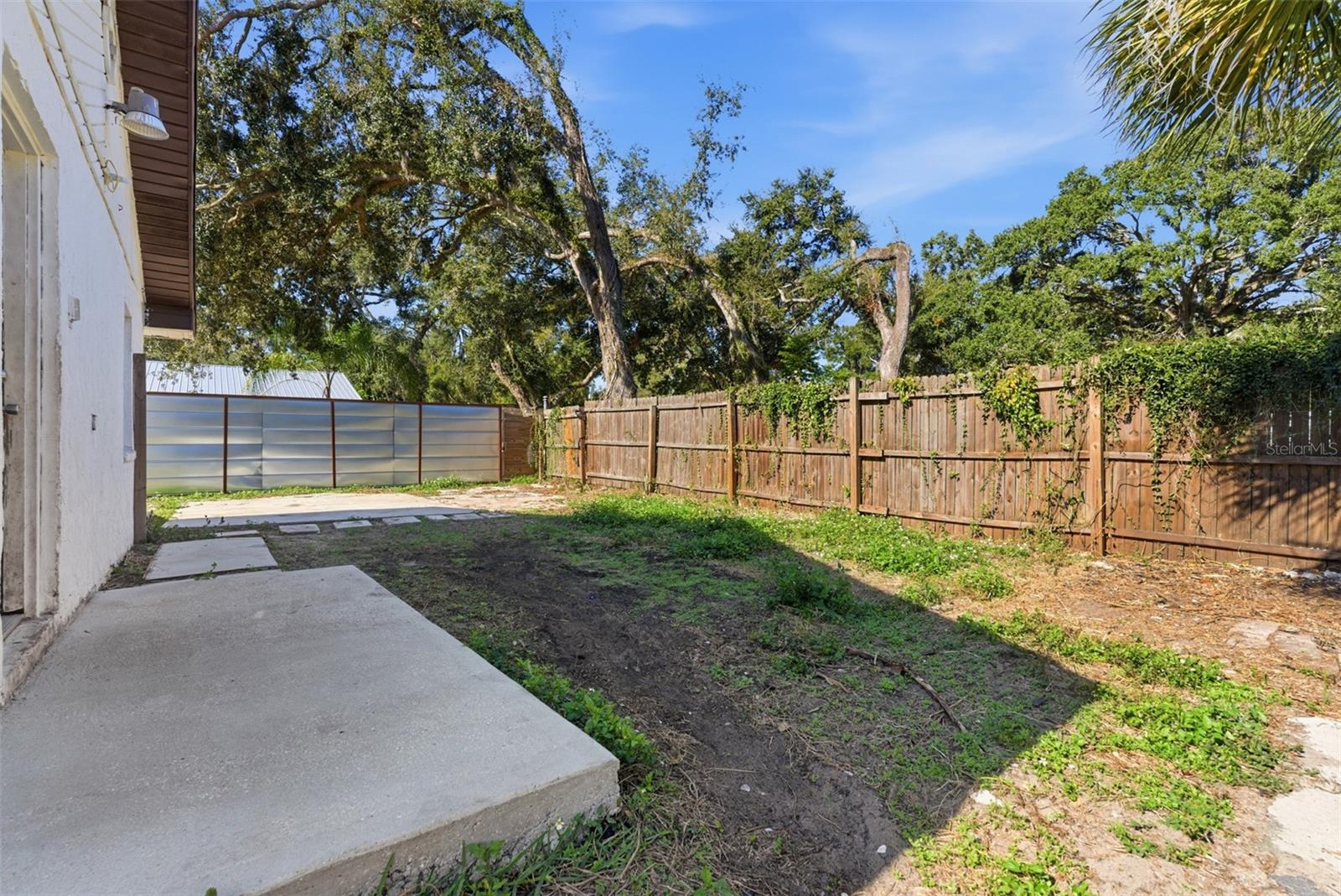 SEFFNER PARK - Residential Lease