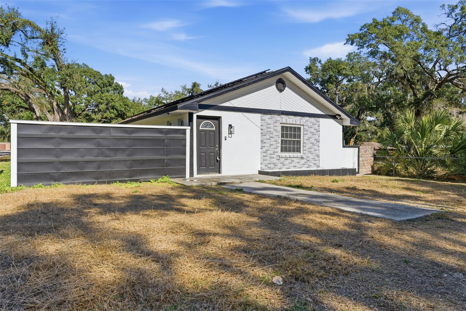 SEFFNER PARK - Residential Lease