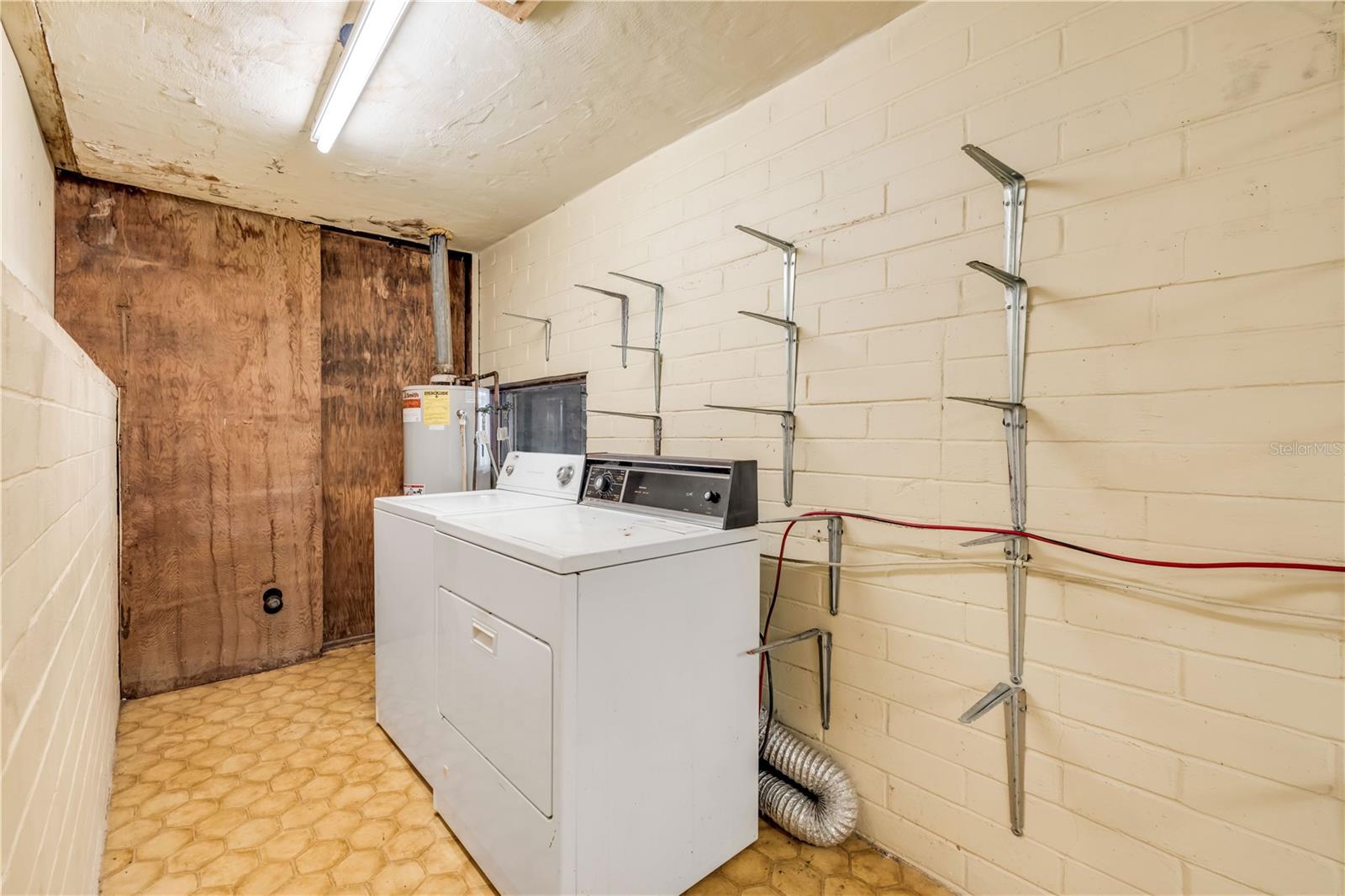 DETWILERS ADD 01 NEW SMYRNA BCH - Residential