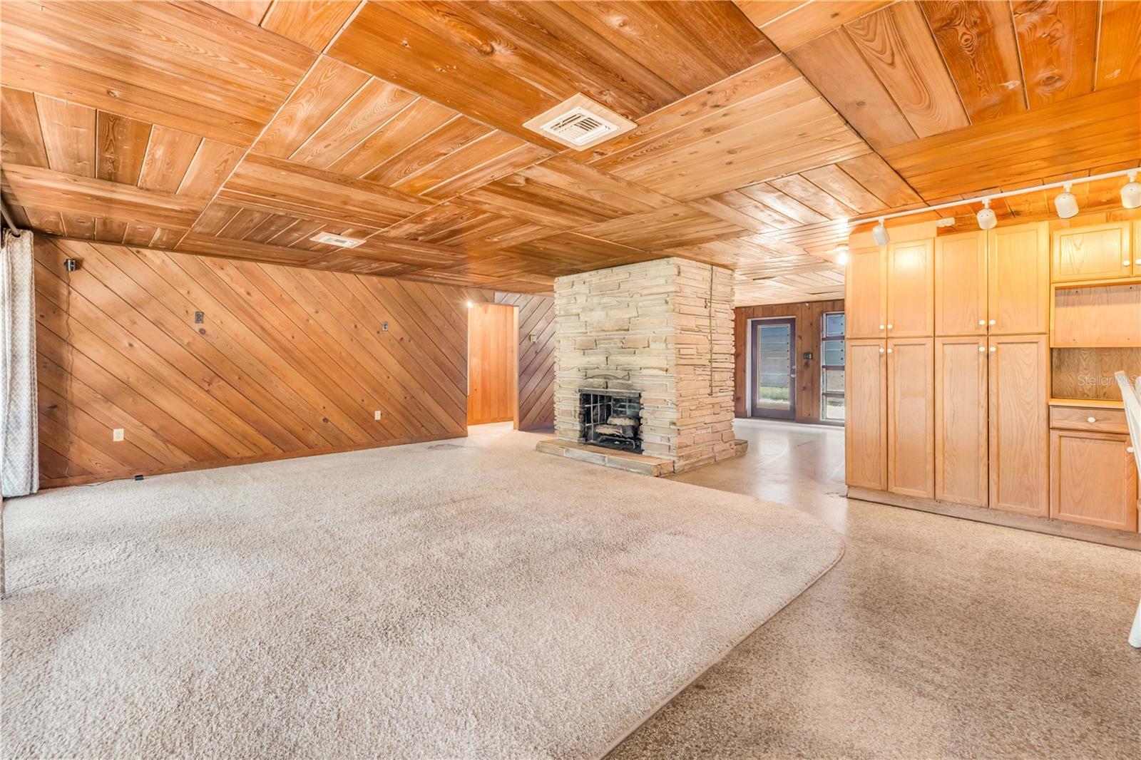 DETWILERS ADD 01 NEW SMYRNA BCH - Residential