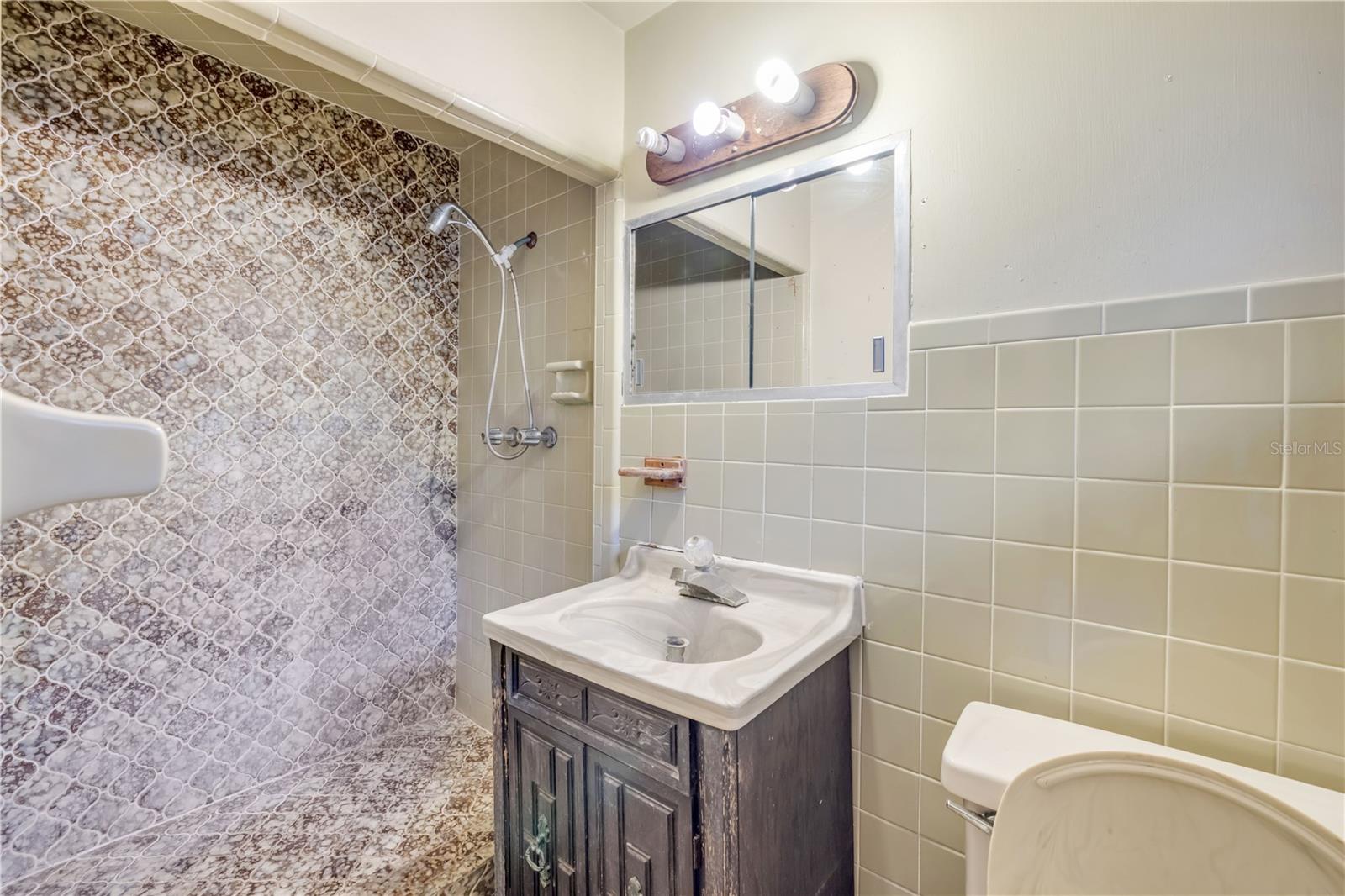 DETWILERS ADD 01 NEW SMYRNA BCH - Residential