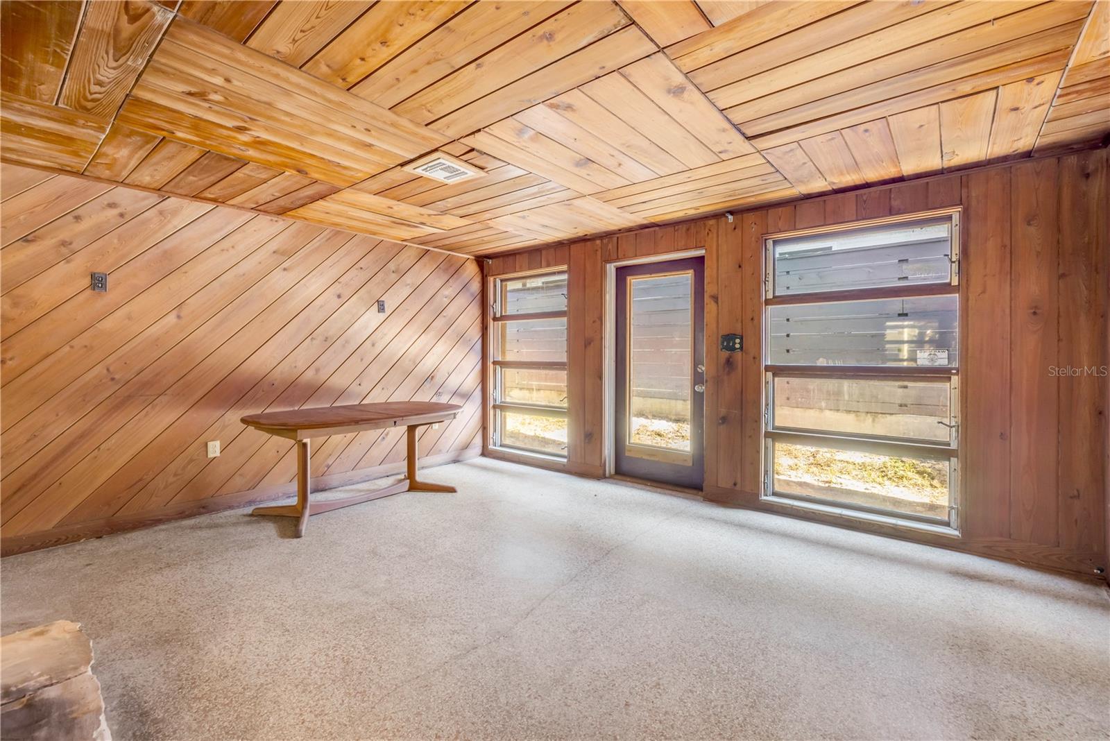 DETWILERS ADD 01 NEW SMYRNA BCH - Residential