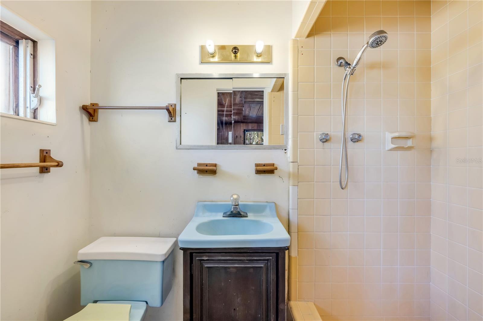 DETWILERS ADD 01 NEW SMYRNA BCH - Residential