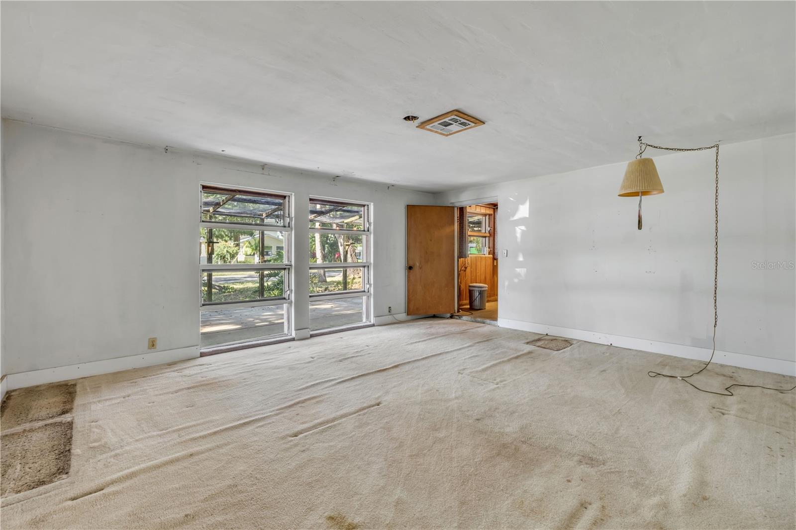 DETWILERS ADD 01 NEW SMYRNA BCH - Residential