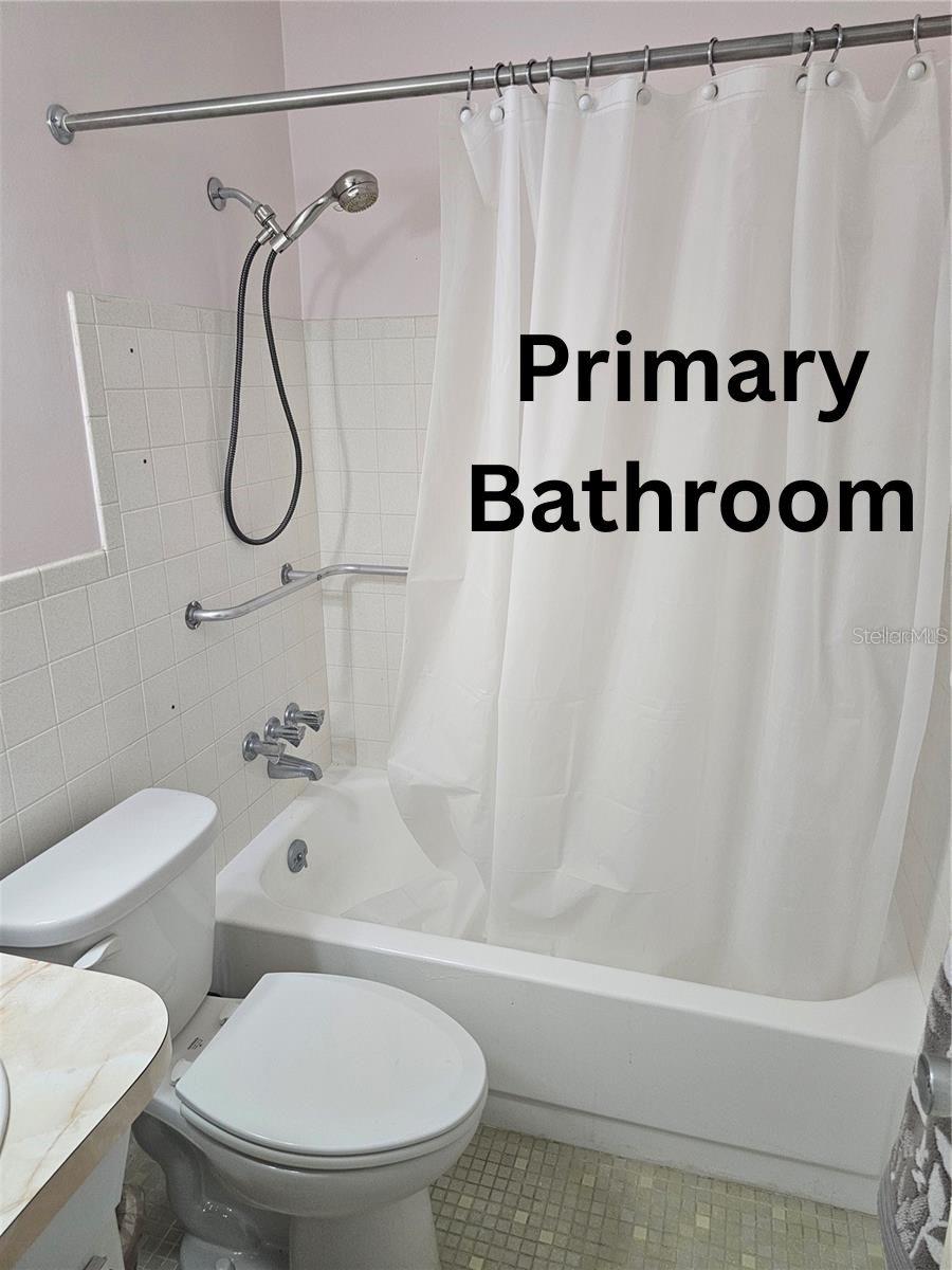 ON TOP OF THE WORLD - Residential Lease