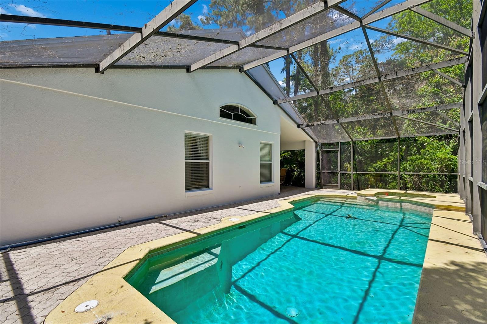 LOST LAKE ESTATES - Residential