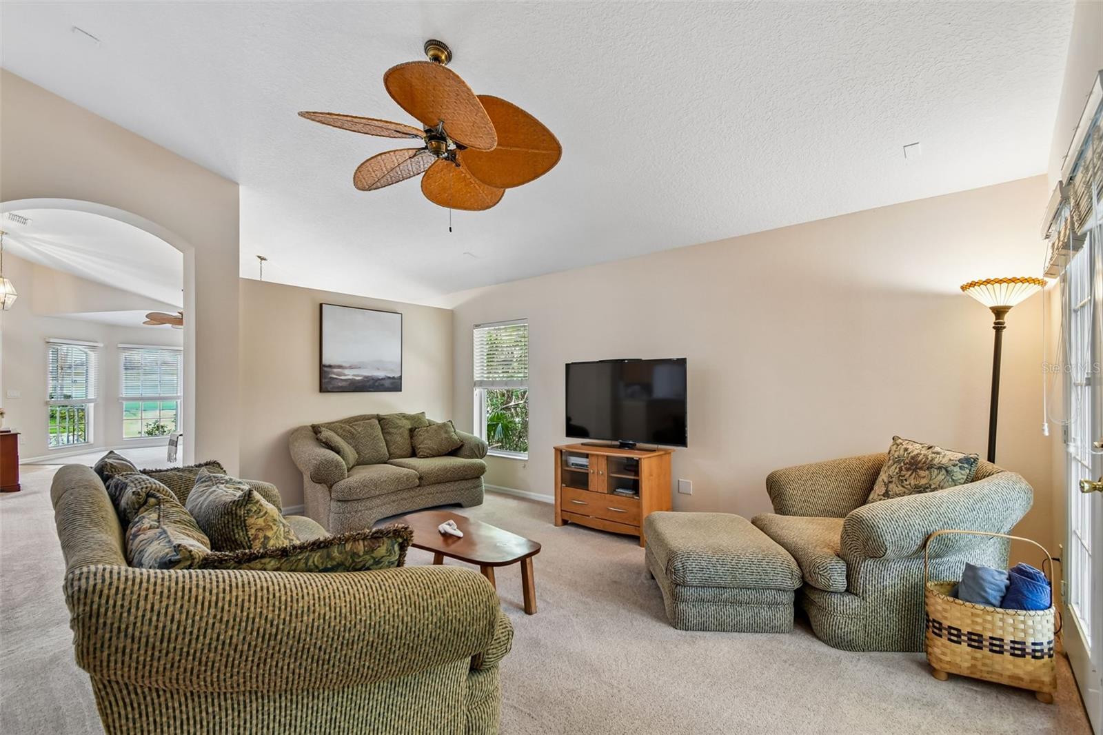 LOST LAKE ESTATES - Residential