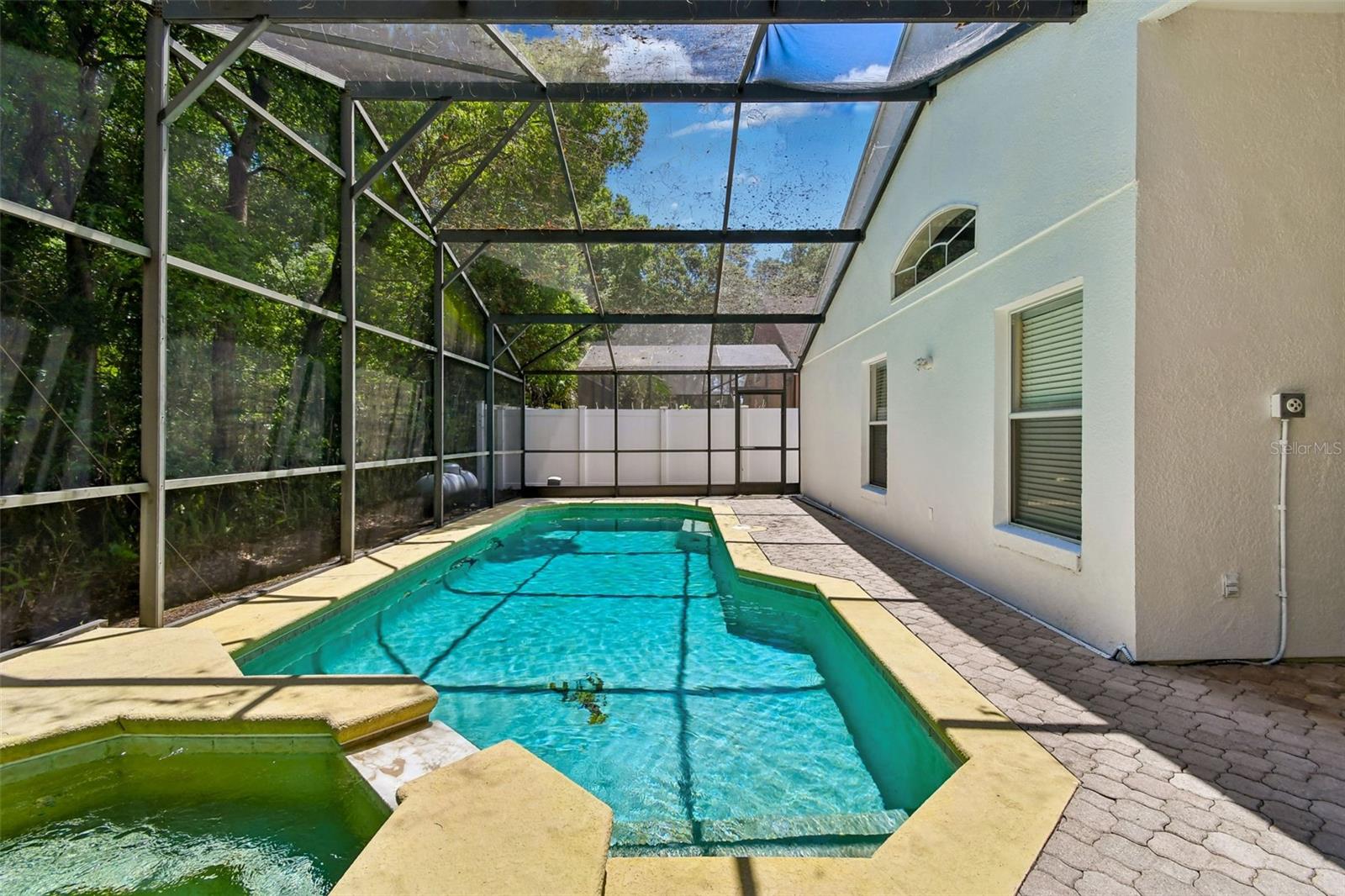 LOST LAKE ESTATES - Residential