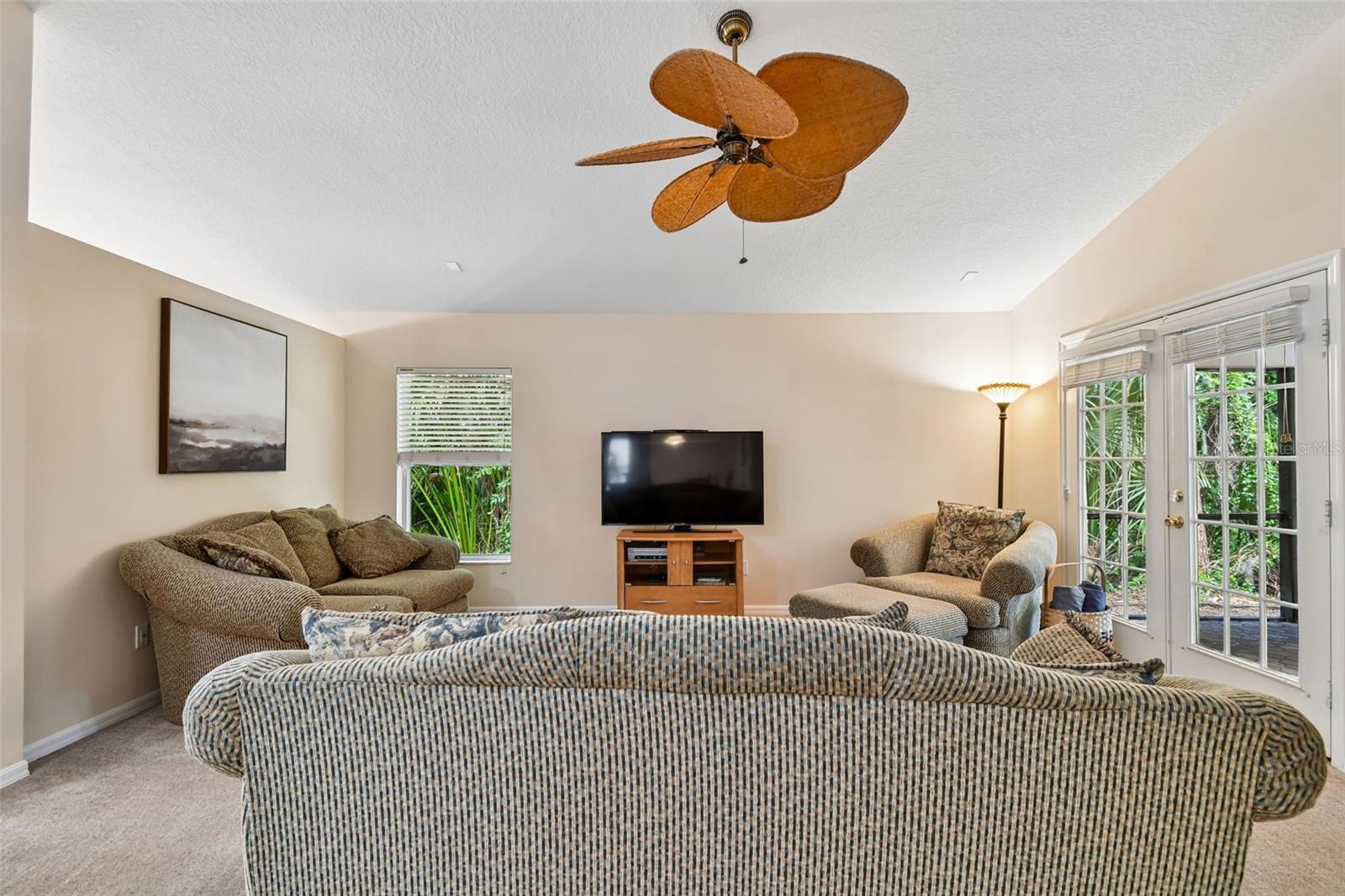 LOST LAKE ESTATES - Residential