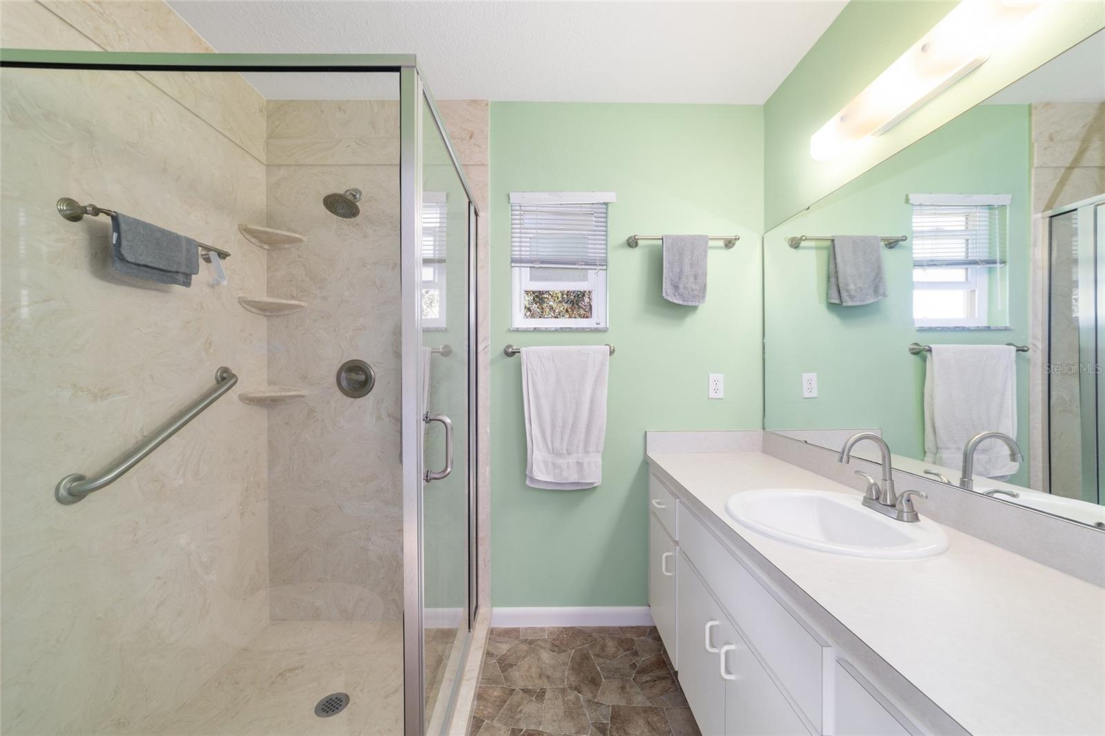 ON TOP OF THE WORLD - Residential