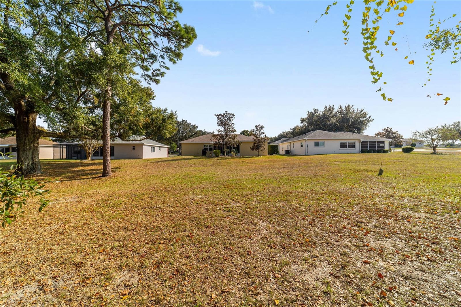 ON TOP OF THE WORLD - Residential