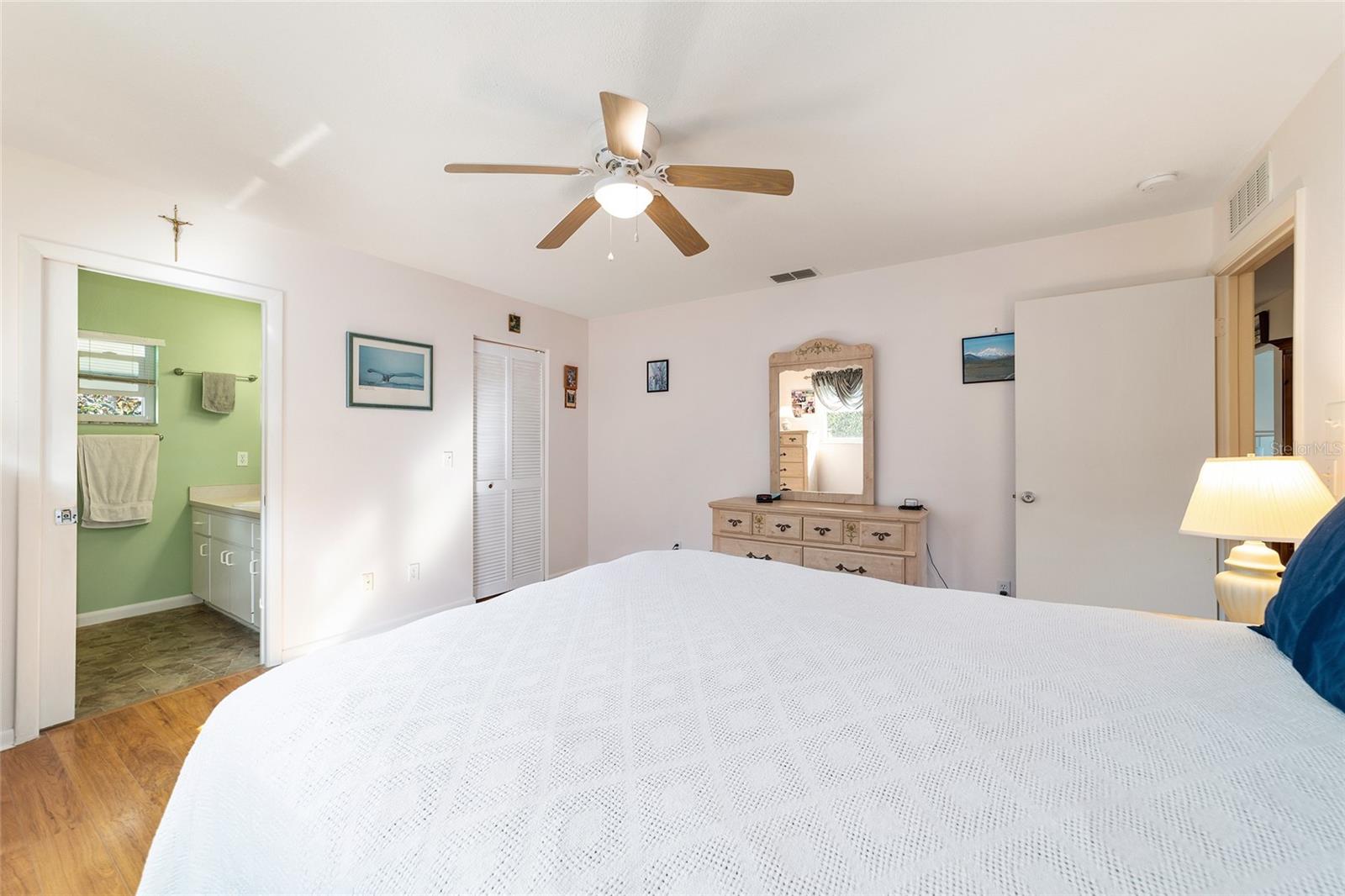 ON TOP OF THE WORLD - Residential