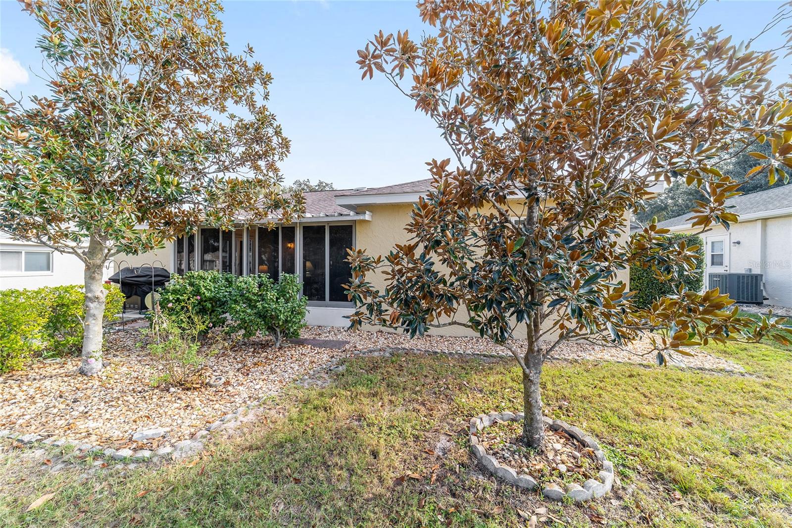 ON TOP OF THE WORLD - Residential