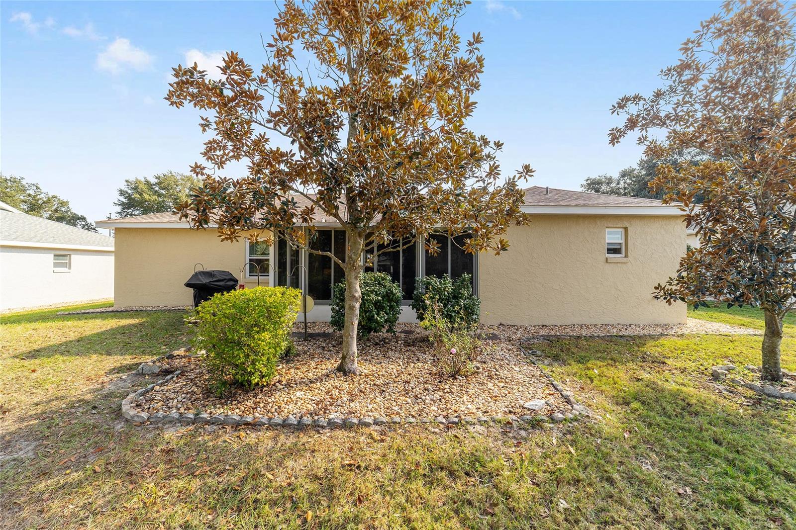 ON TOP OF THE WORLD - Residential