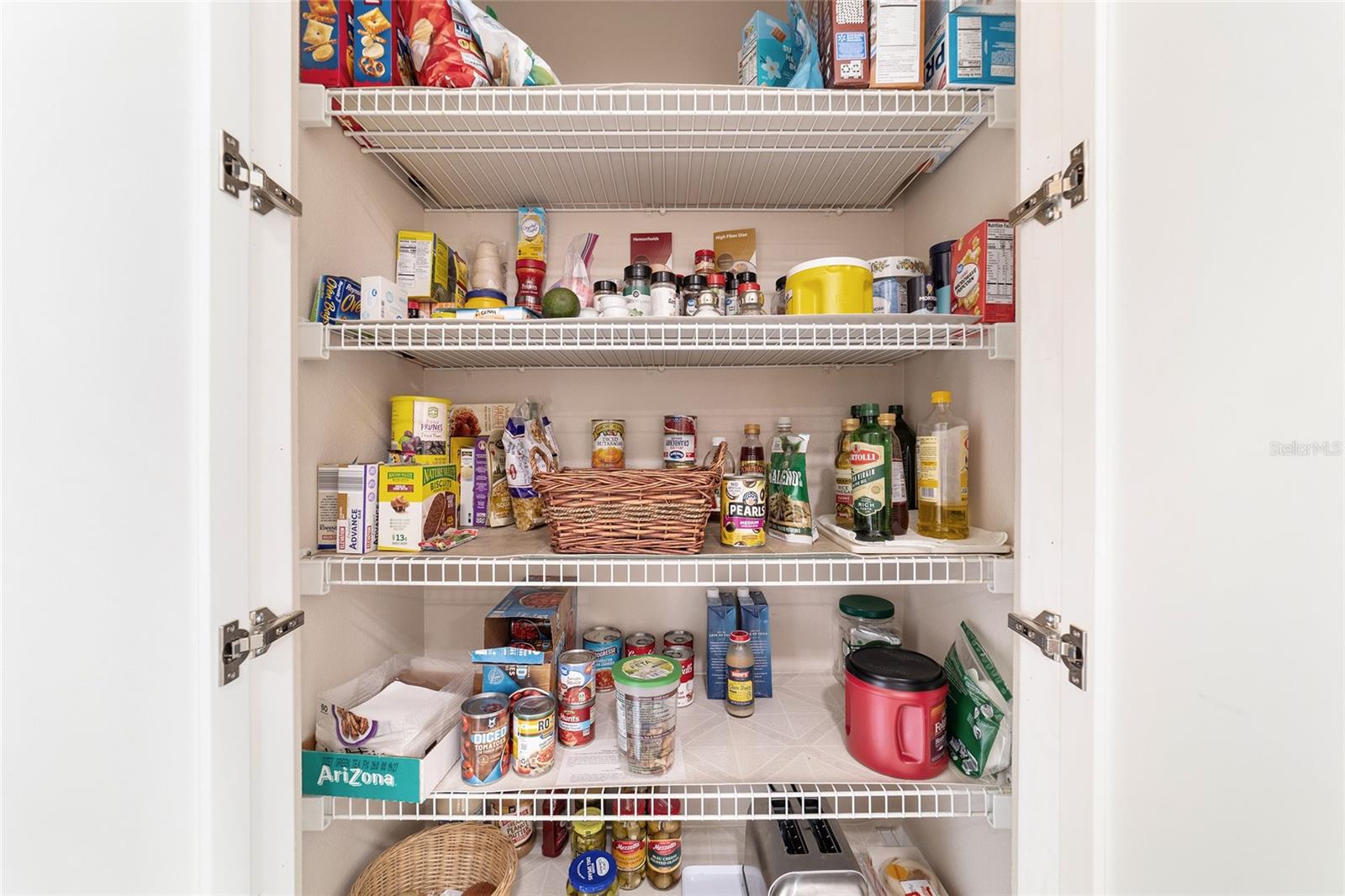 ON TOP OF THE WORLD - Residential