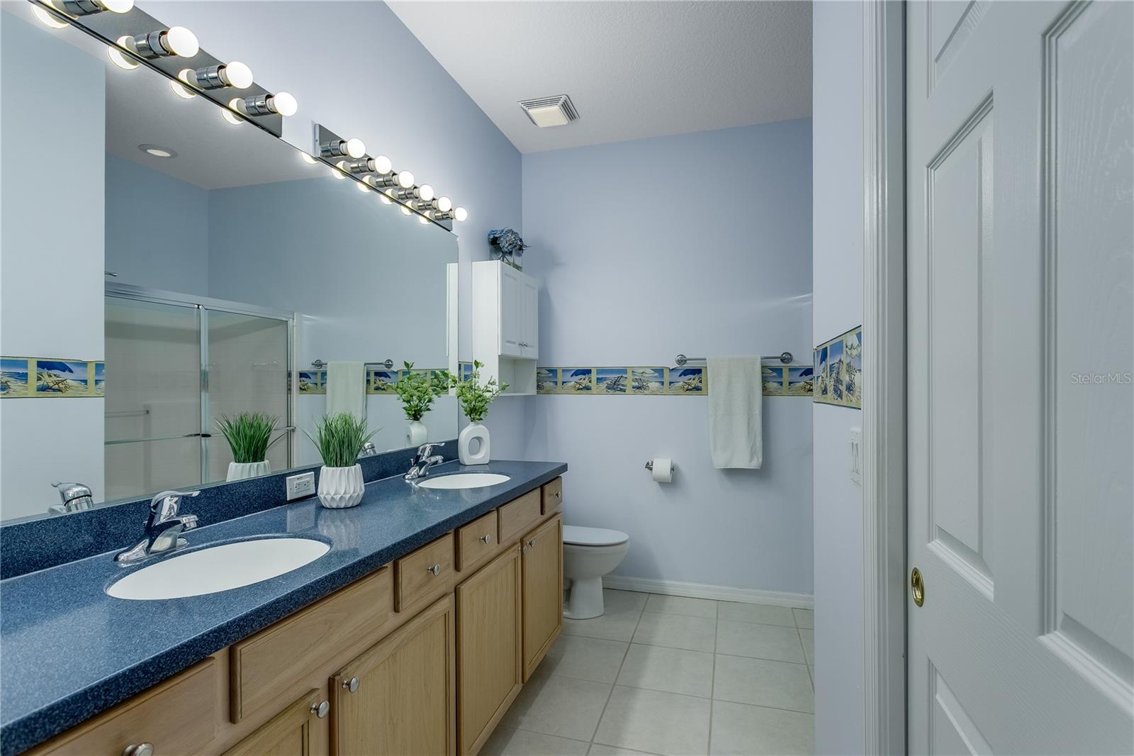 GROVES PH 02 CLUB VILLAS - Residential