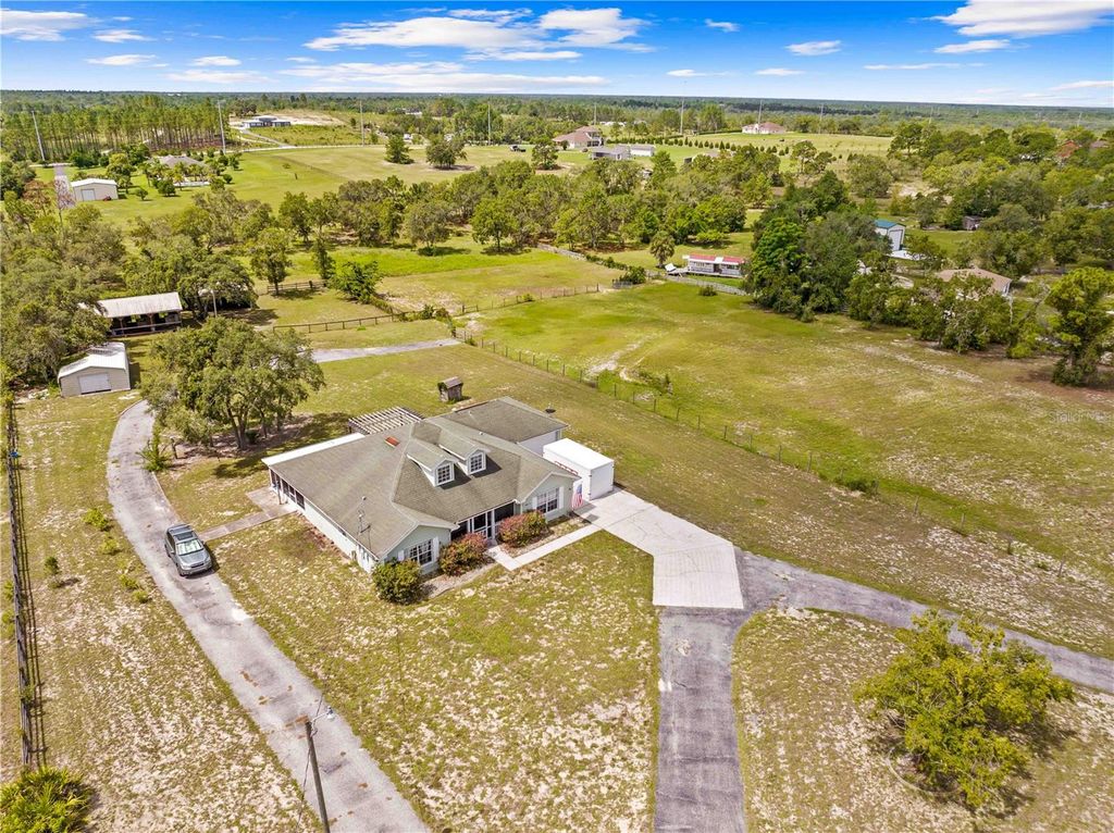 Photo of 13054 Moon Road, Brooksville, FL 34613 (MLS # TB8406250)