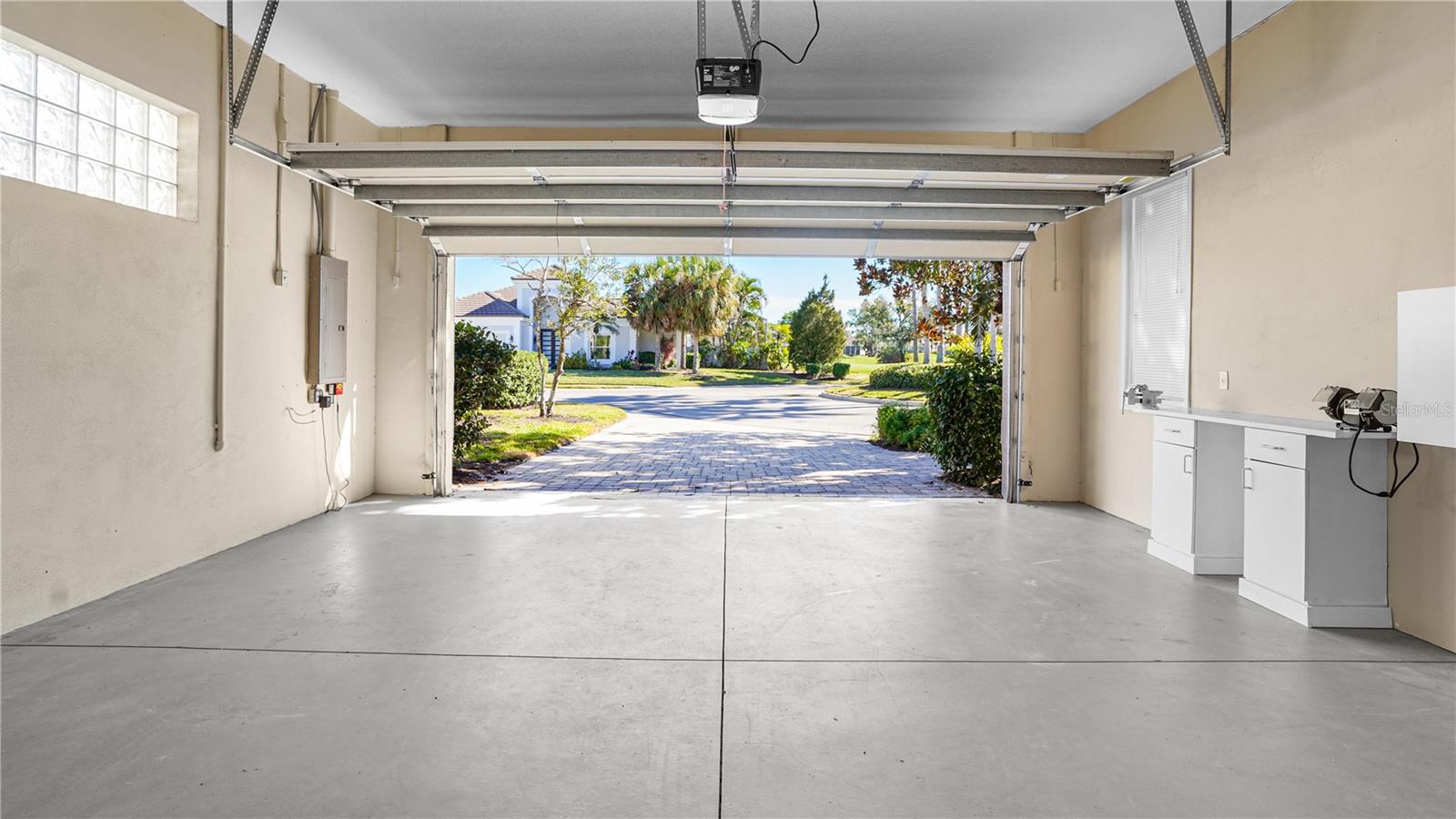 ROSEDALE 9 - Residential