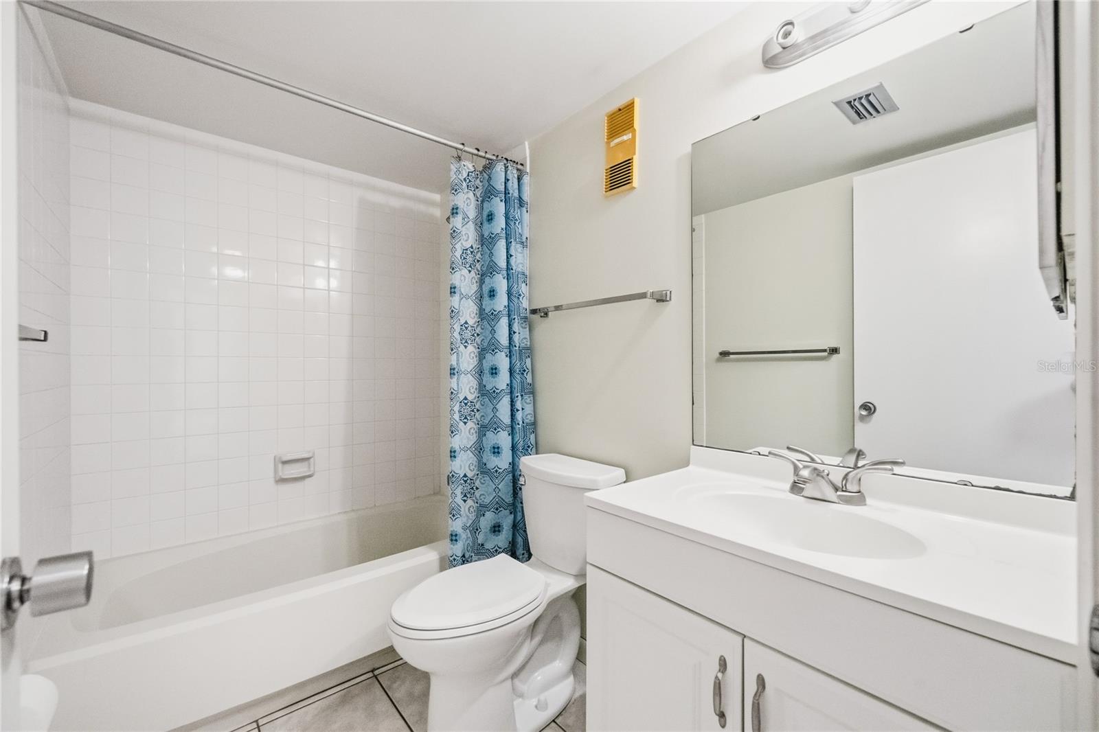 EDGEWATER CONDO APTS - Residential