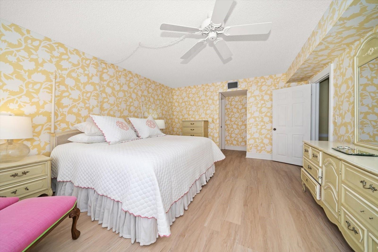 PORT BELLEAIR 4 CONDO - Residential