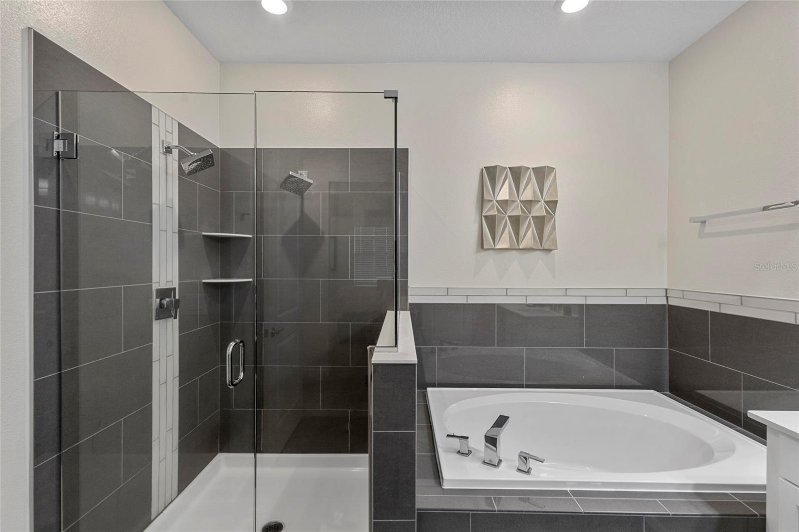 THE TERRACES AT STOREY LAKE CONDO 1 PH 4 - Residential