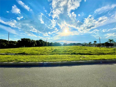 Tiny photo for 729 N 14th St / Us Hwy 27, Leesburg, FL 34748 (MLS # G5086460)