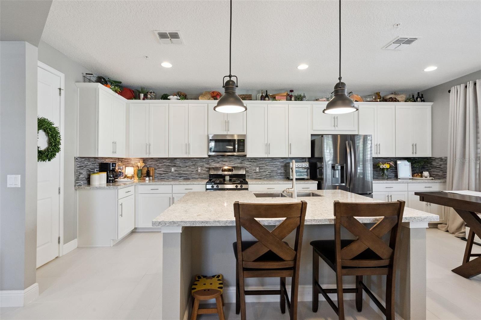 OVERLOOK AT HAMLIN - Residential