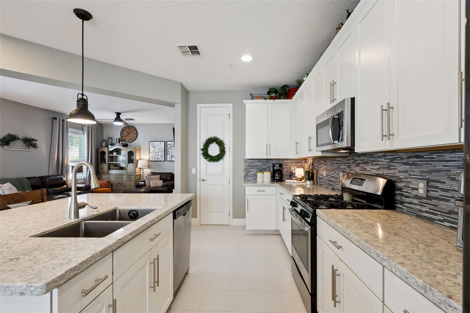 OVERLOOK AT HAMLIN - Residential