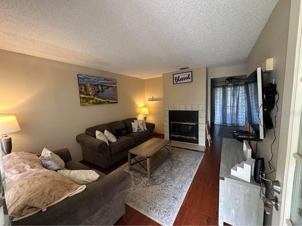 PINE GROVE CONDO AT BLOO - Residential Lease