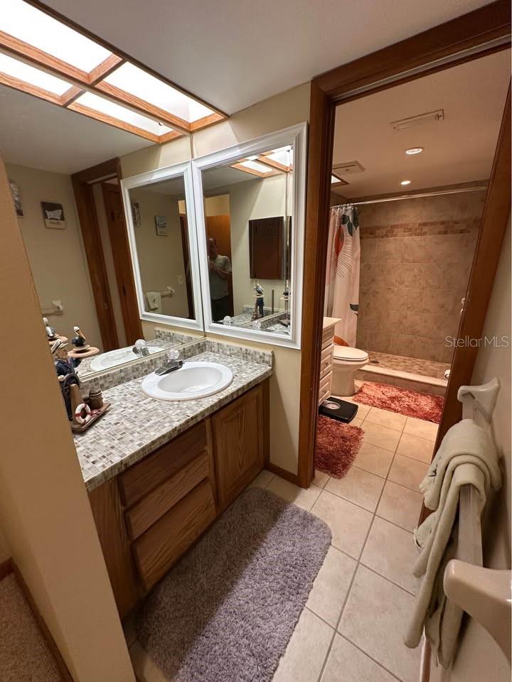 PINE GROVE CONDO AT BLOO - Residential Lease