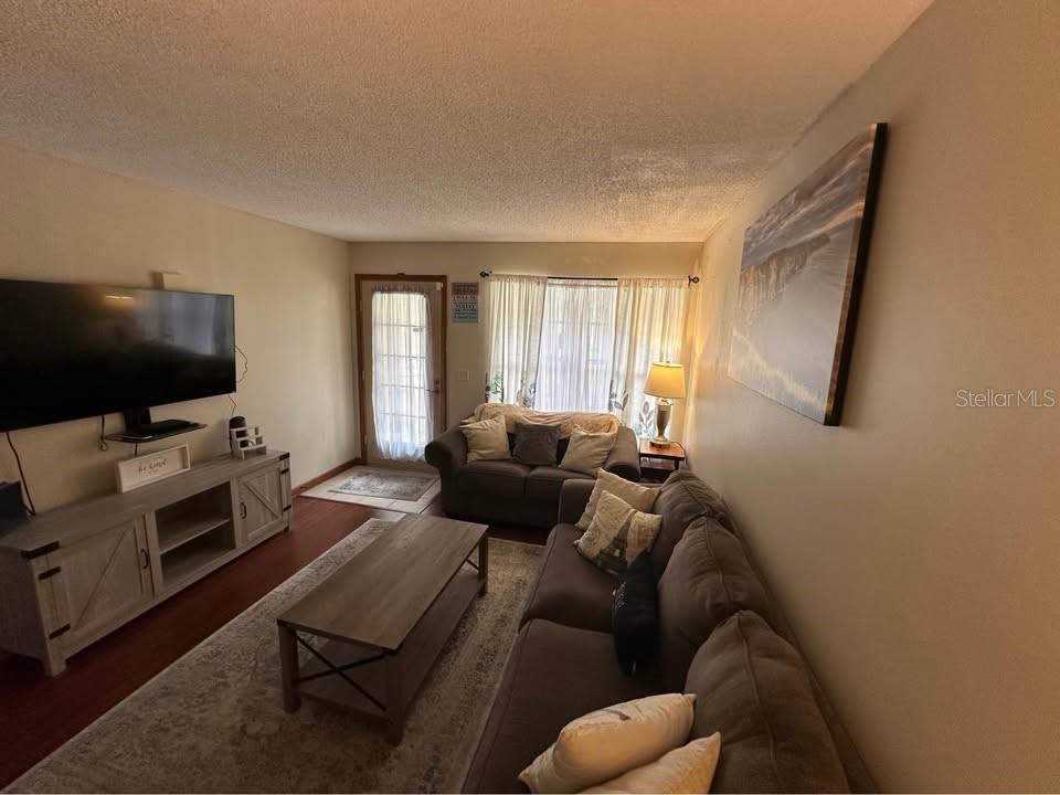 PINE GROVE CONDO AT BLOO - Residential Lease