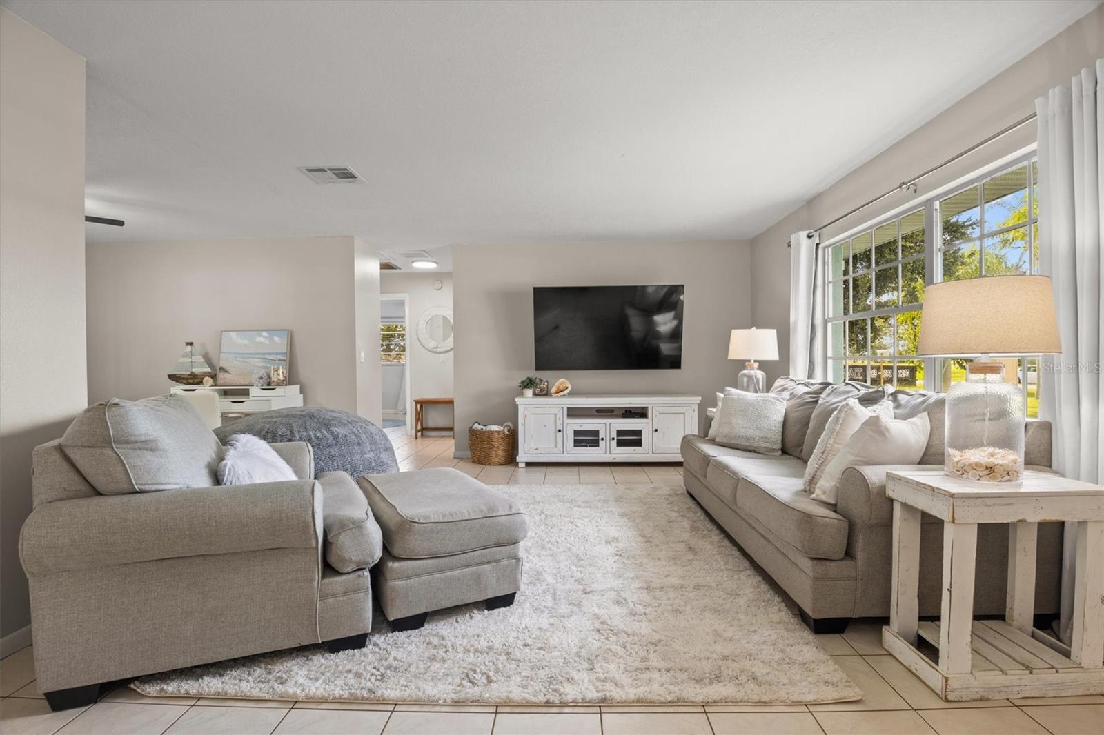 7316 ROLLING HILLS ROAD