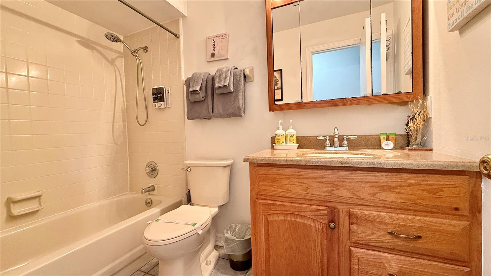 BVL UNIT 11 3RD ADD - Residential