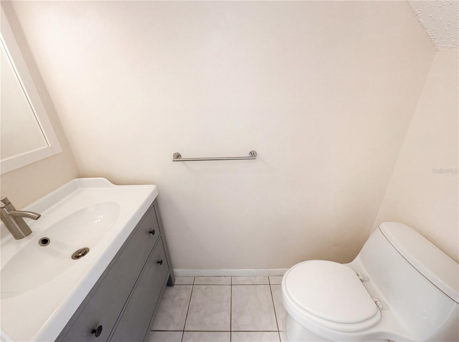 FAIRWAY OAKS - Residential