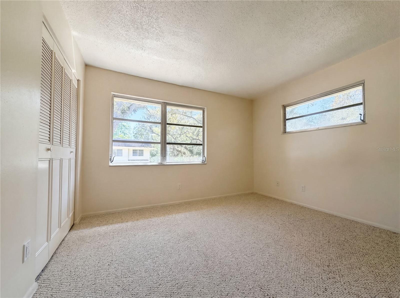 FAIRWAY OAKS - Residential