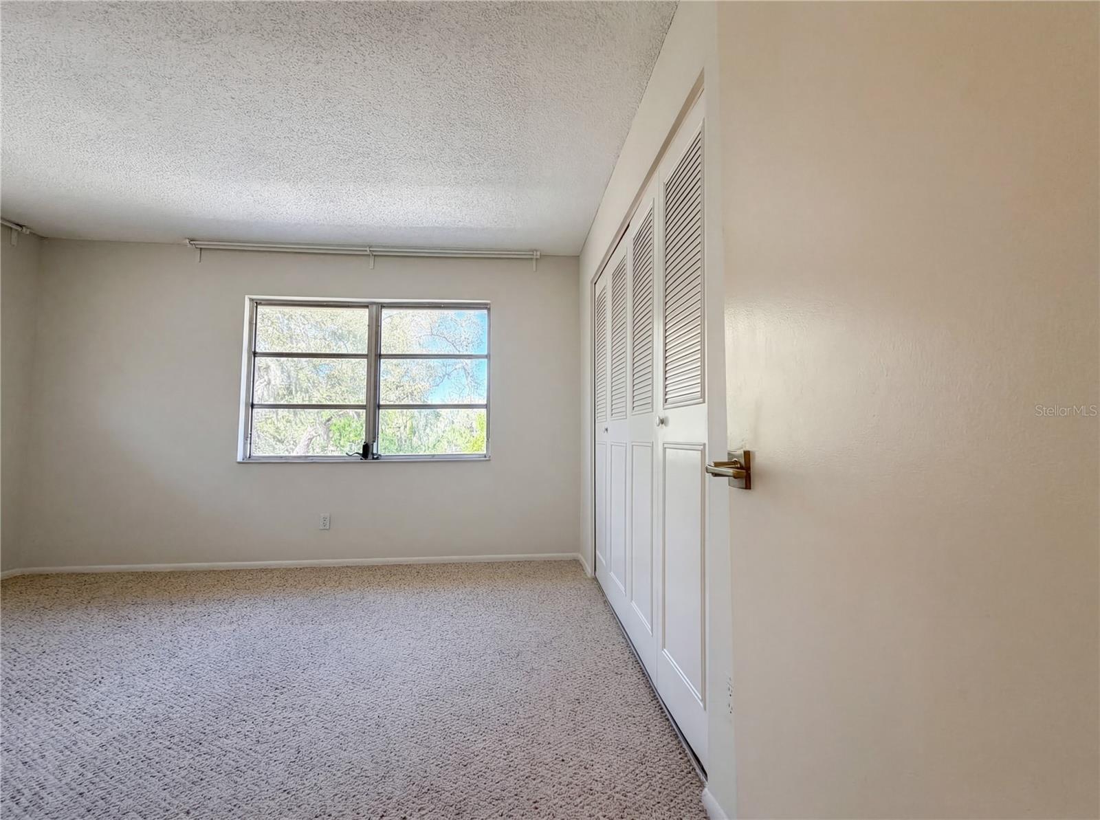 FAIRWAY OAKS - Residential